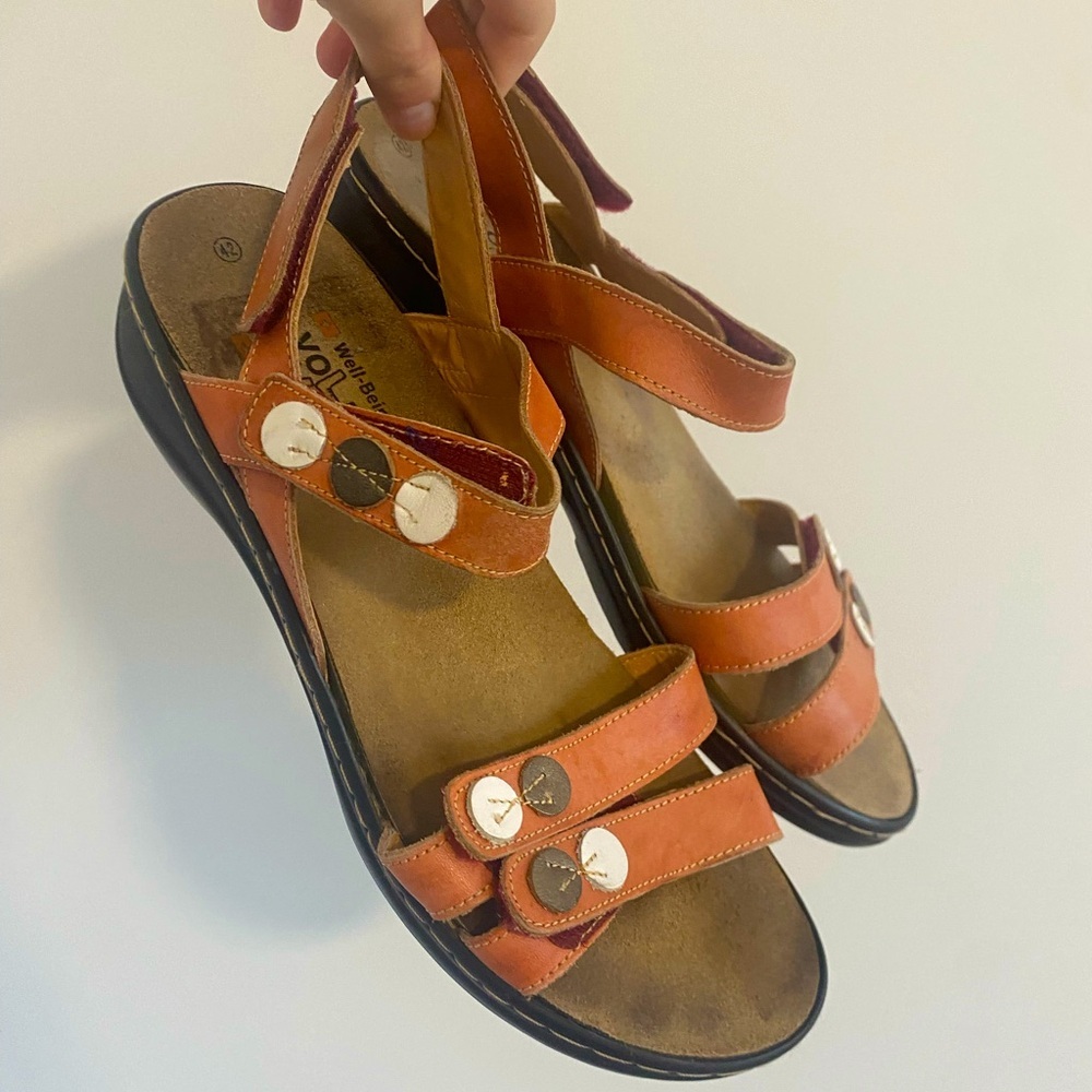 Volks Walkers Peach Strappy Slingbacks Comfort Velcro Steyr Sandals Size 42 / 11